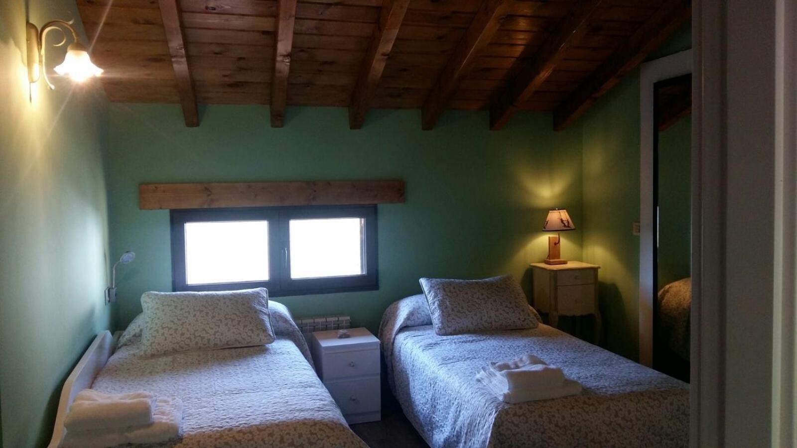 Apartamento Turistico Casas De Manuel La Pola de Gordon Exteriér fotografie
