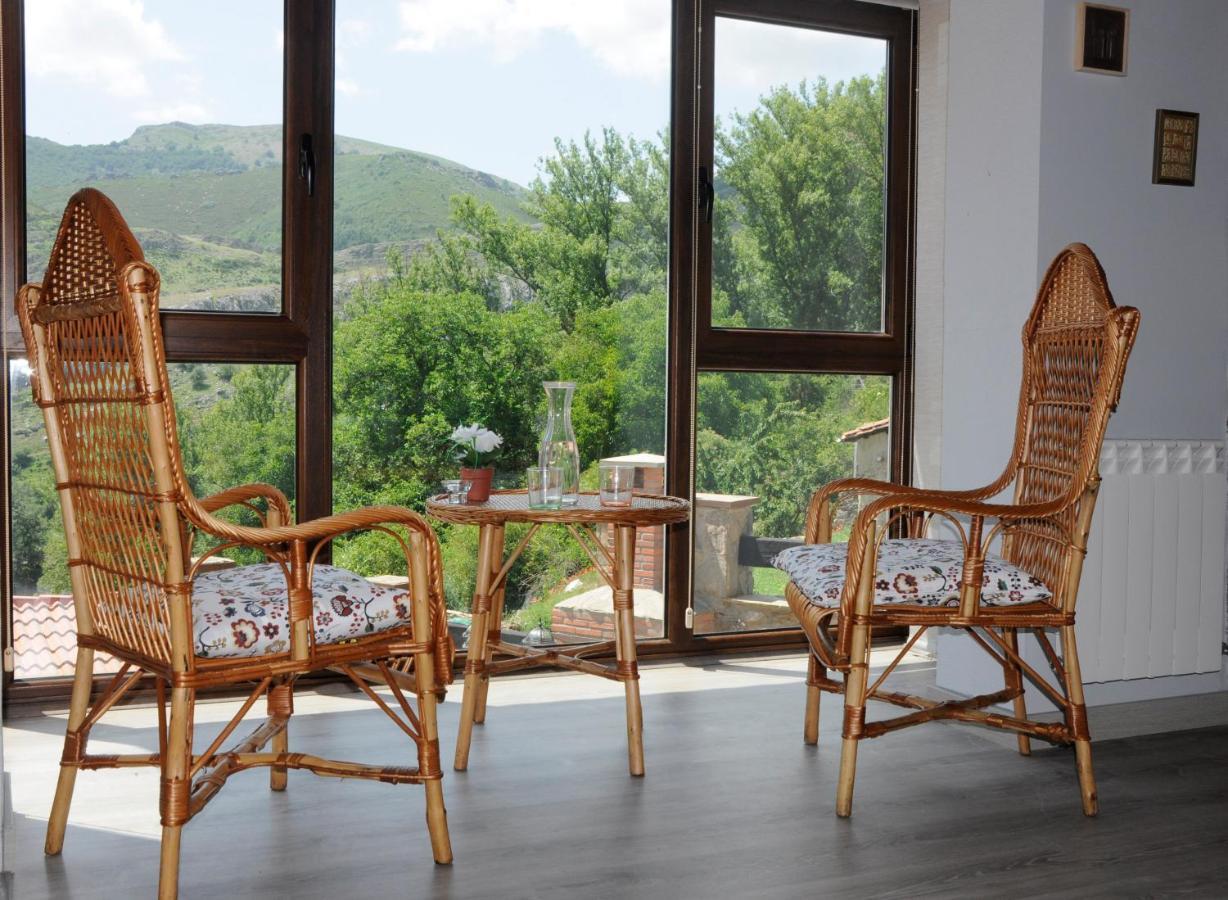 Apartamento Turistico Casas De Manuel La Pola de Gordon Exteriér fotografie