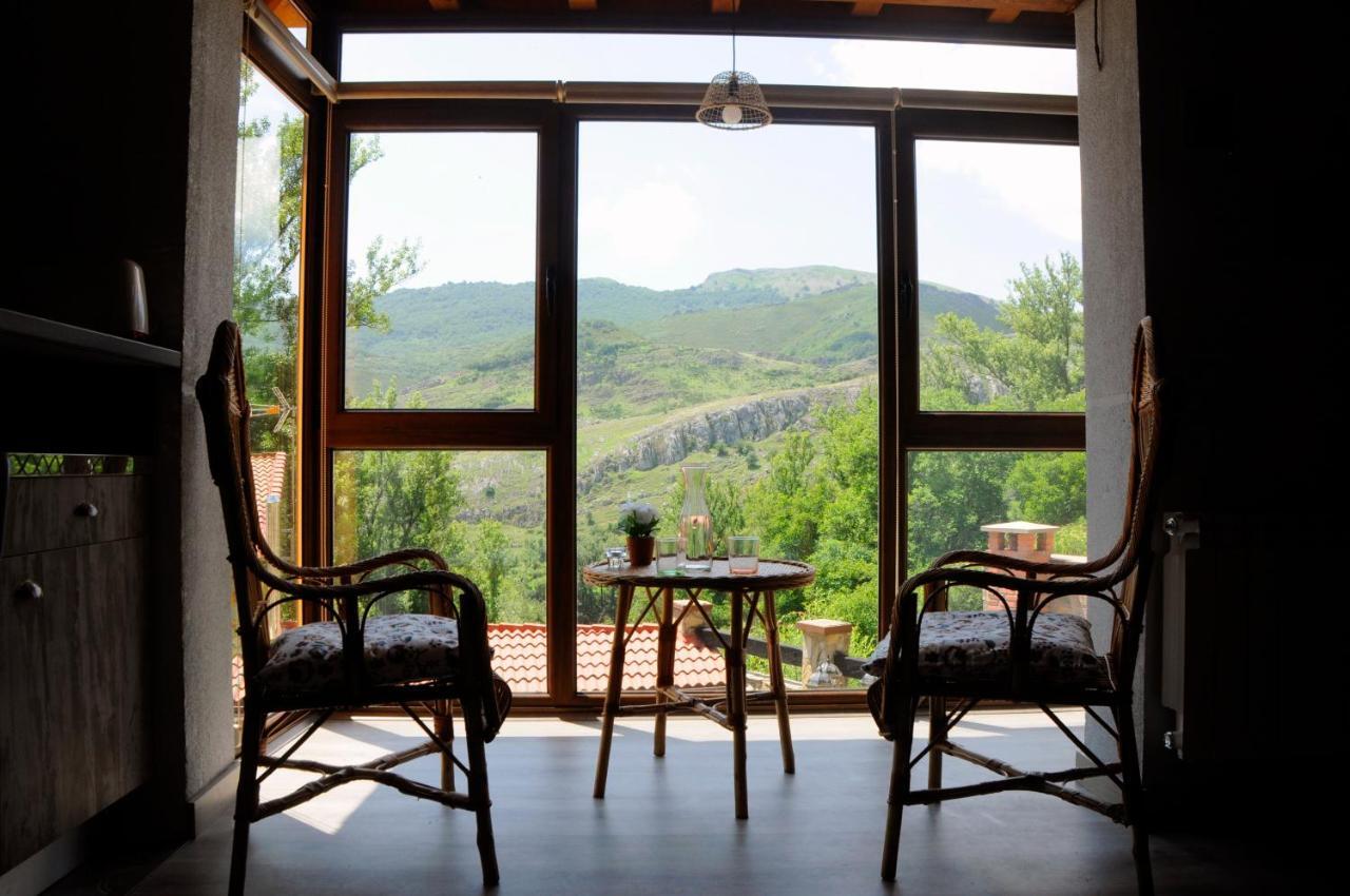 Apartamento Turistico Casas De Manuel La Pola de Gordon Exteriér fotografie